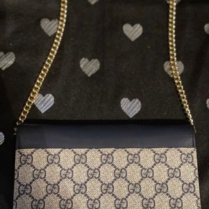 GUCCI GG wallet Clutch